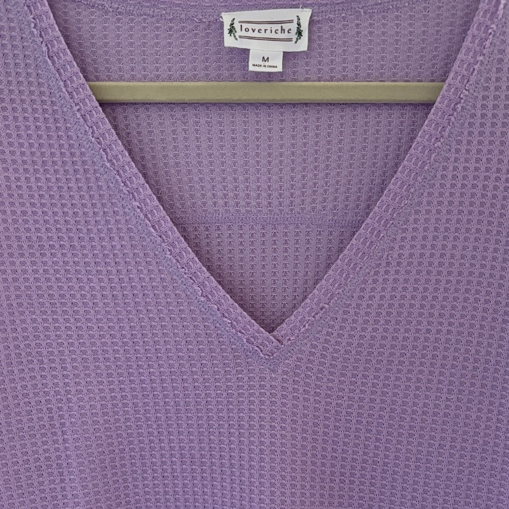 Love Riche Lavender V-Neck Waffle Knit Women's Sweater